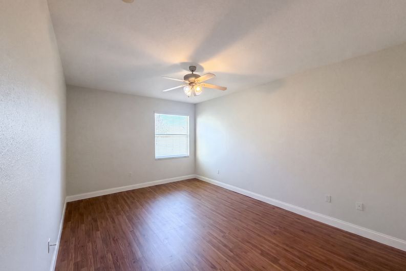 Photo 5 of 22 of 313 Terranova Blvd, Winter Haven, FL