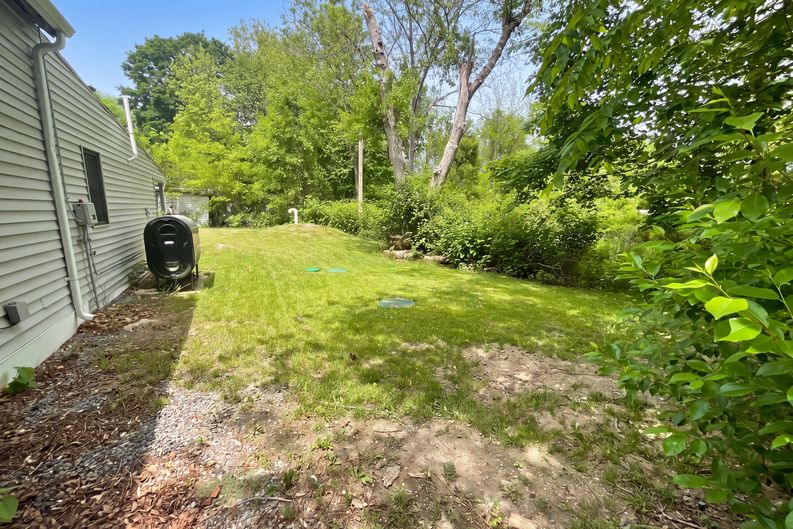 Photo 18 of 22 of 361 Tremont St, Taunton, MA