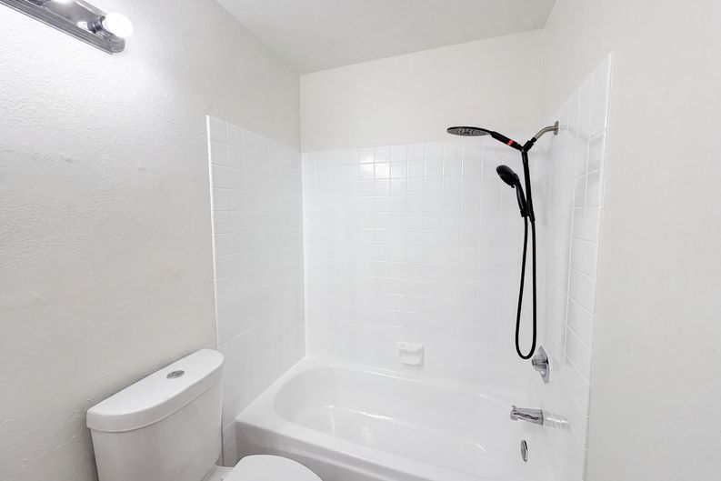 Photo 16 of 35 of 4248 Oberon Ave, North Highlands, CA