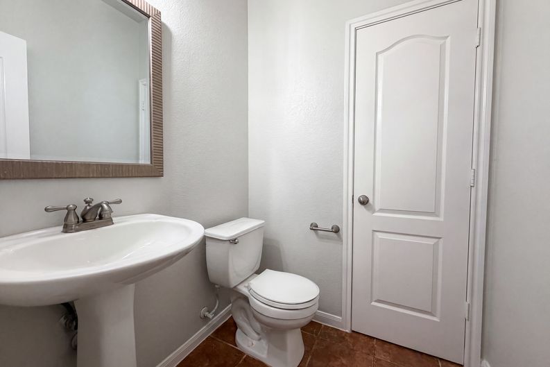 Photo 8 of 22 of 2404 Danciger Ln, Cedar Park, TX