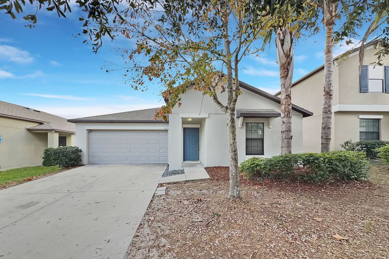 Photo 8 of 23 of 10113 Rosemary Leaf Ln, Riverview, FL
