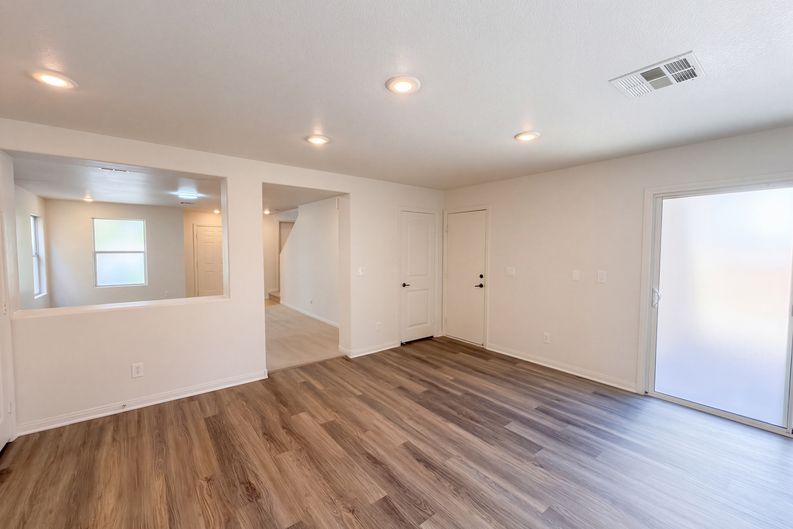 Photo 9 of 22 of 11606 Elcadore St, Las Vegas, NV