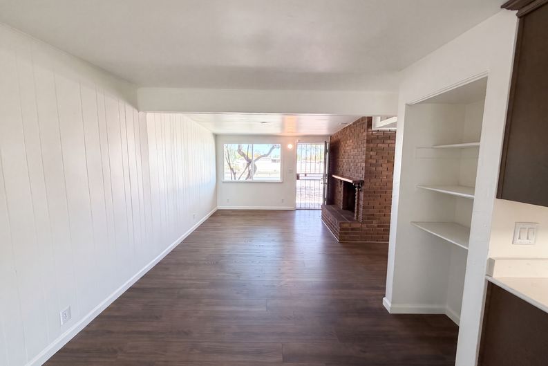 Photo 3 of 21 of 4002 S Lazy Palm Dr, Tucson, AZ