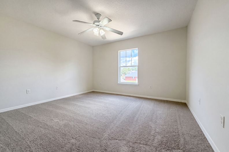 Photo 16 of 32 of 8331 Golden Bamboo Dr, Jacksonville, FL