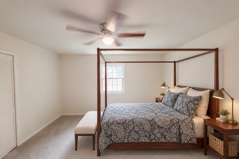 Photo 13 of 15 of 505 Leawood Dr, Greensboro, NC