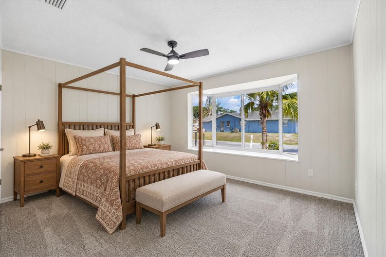 Photo 4 of 63 of 5609 Executive Dr, New Port Richey, FL