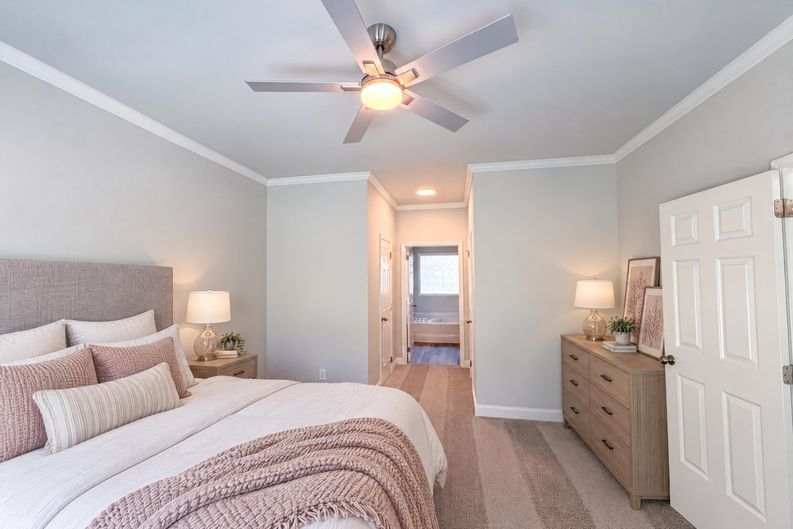 Photo 4 of 23 of 212 Timberlane Dr, Belmont, NC