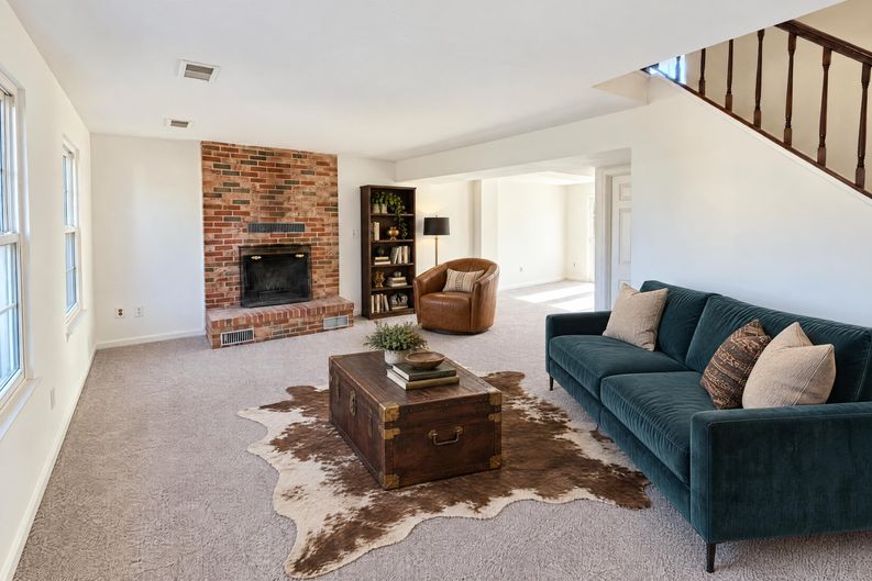 Photo 3 of 19 of 12801 Peachleaf Ct, Upper Marlboro, MD