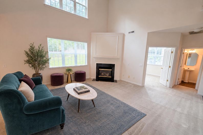 Photo 3 of 17 of 17240 Westmill Ln, Charlotte, NC