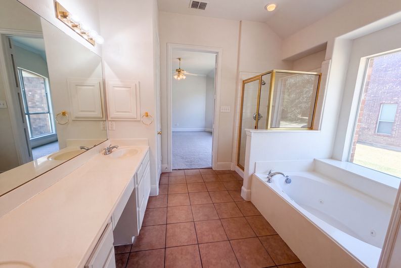 Photo 11 of 16 of 1724 Boxwood Ln, Wylie, TX