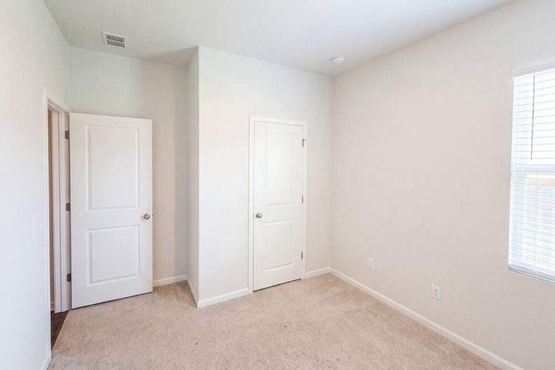 Photo 17 of 19 of 616 Fisher Ln, Summerville, SC
