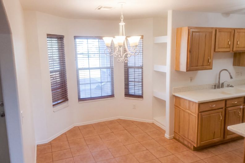 Photo 7 of 28 of 1039 Aguilera Ct, Las Cruces, NM