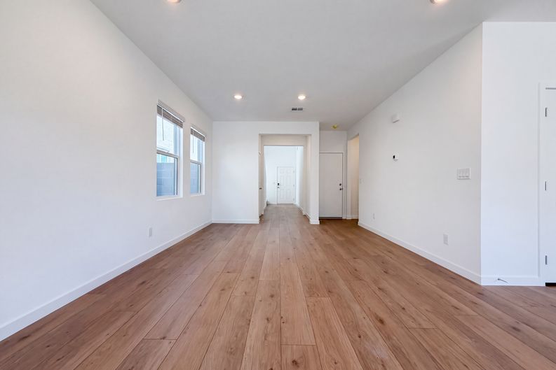 Photo 8 of 21 of 8361 W Rochelle Ave, Las Vegas, NV