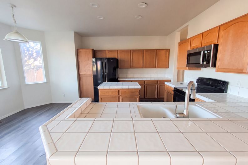 Photo 10 of 43 of 1465 Grand Point Way, Reno, NV