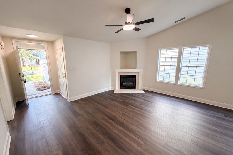 Photo 6 of 19 of 3011 Kansas City Dr, Monroe, NC