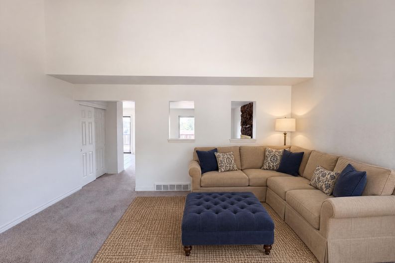 Photo 14 of 38 of 8273 W Plymouth Pl, Littleton, CO