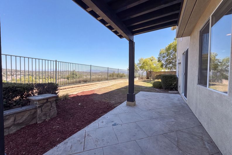 Photo 22 of 25 of 27920 Periwinkle Ln, Valencia, CA