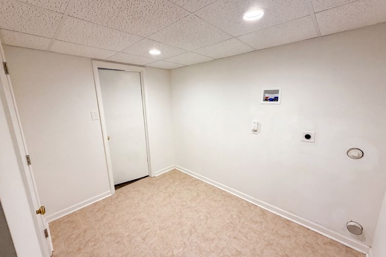 Photo 17 of 21 of 509 Spring Park Dr, Canton, GA