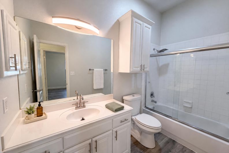 Photo 18 of 21 of 2961 Salado Trl, Fort Worth, TX