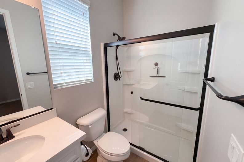 Photo 12 of 55 of 4511 N 93rd Dr, Phoenix, AZ