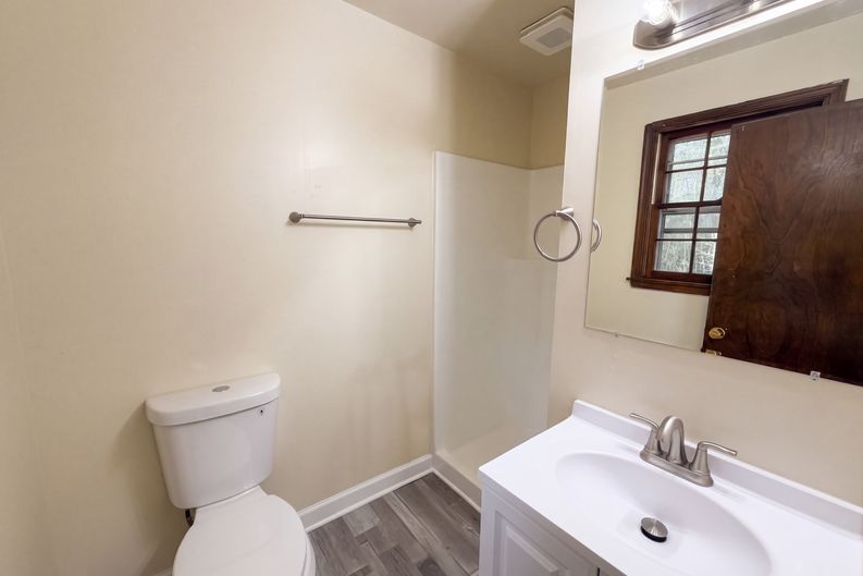 Photo 13 of 16 of 12330 Deerhurst Dr, Midlothian, VA