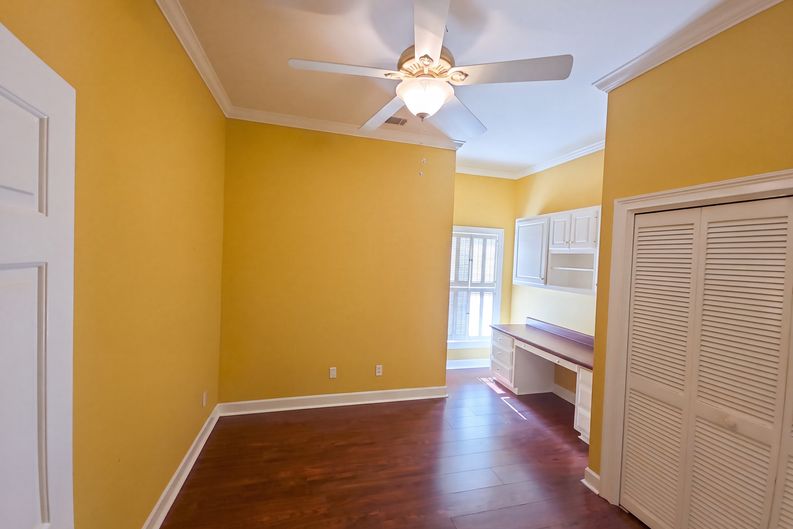Photo 12 of 21 of 2109 Cumberland Ln, Albany, GA