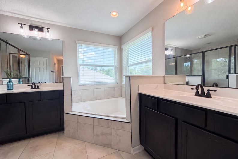 Photo 21 of 31 of 316 Willow Lake Dr, Saint Augustine, FL