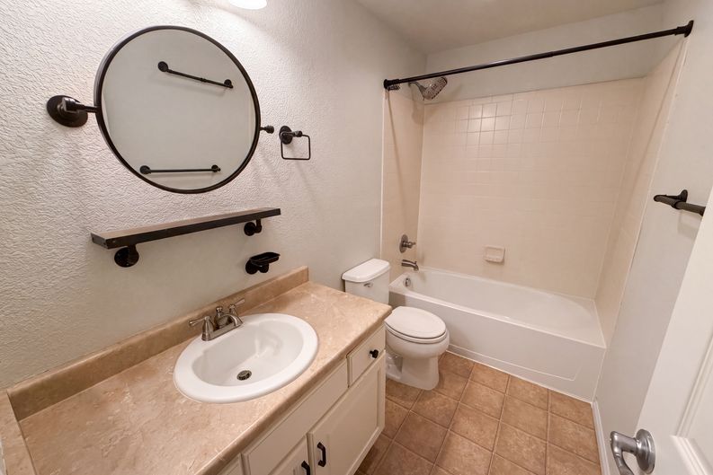 Photo 17 of 32 of 2802 S Ireland Way, Aurora, CO