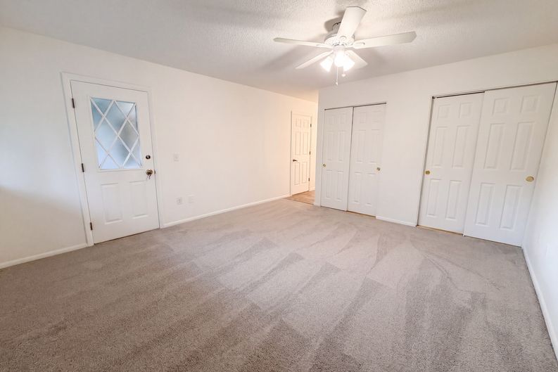 Photo 4 of 26 of 3075 E Long Cir S, Centennial, CO
