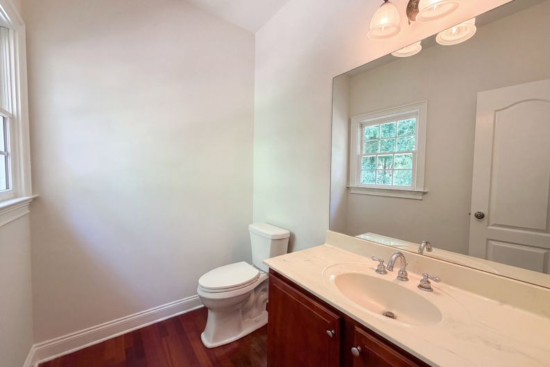 Photo 16 of 23 of 861 Windsor Creek Dr, Grayson, GA