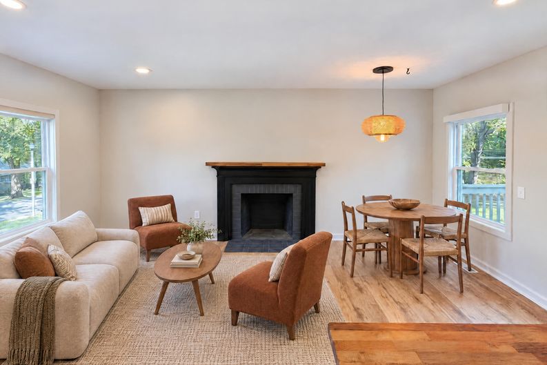 Photo 4 of 17 of 5825 Hadley St, Mission, KS