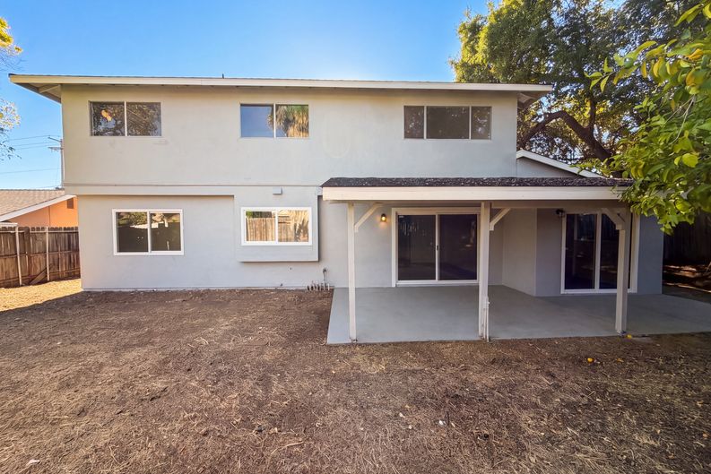 Photo 5 of 39 of 4948 Dewey Dr, Fair Oaks, CA