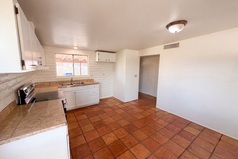 Photo 7 of 21 of 6956 E Lola Pl, Tucson, AZ