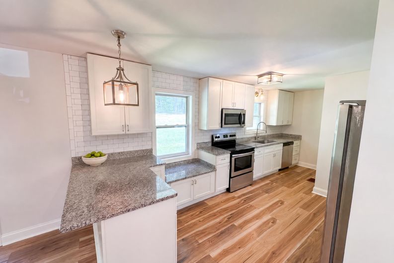 Photo 7 of 27 of 4141 E Fairview Rd SW, Stockbridge, GA