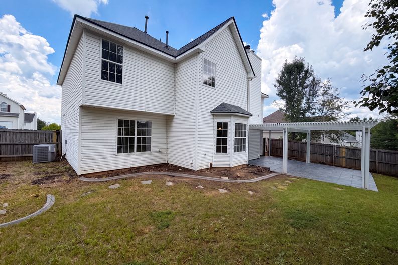 Photo 5 of 23 of 401 Callaway Ln, Conyers, GA