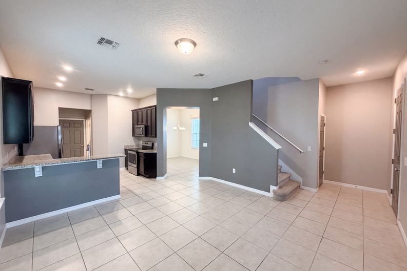 Photo 7 of 40 of 1572 Astoria Arbor Ln, Orlando, FL
