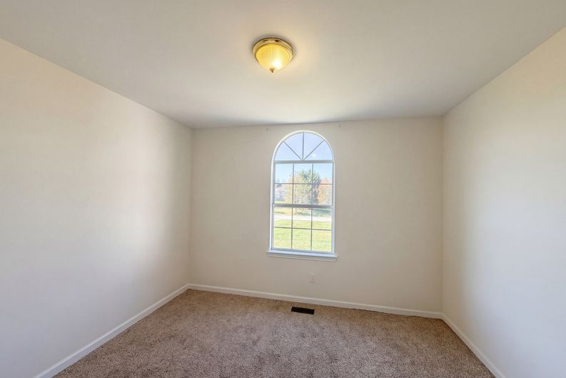 Photo 15 of 18 of 257 Spring Meadows Dr, Ringgold, GA
