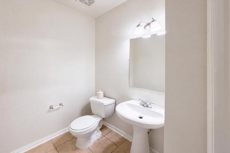 Photo 21 of 25 of 1421 Sparrow Dr, Little Elm, TX