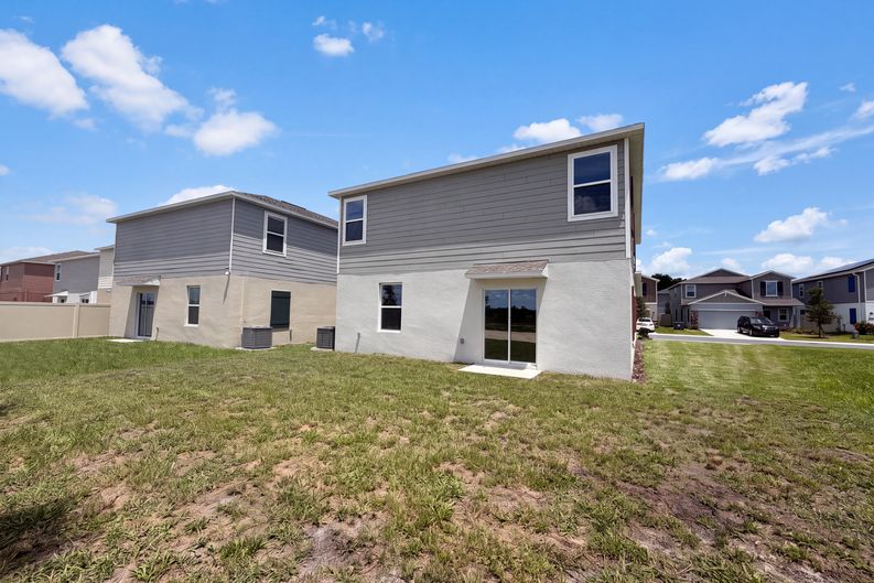 Photo 4 of 21 of 4373 River Beacon Blvd, Davenport, FL