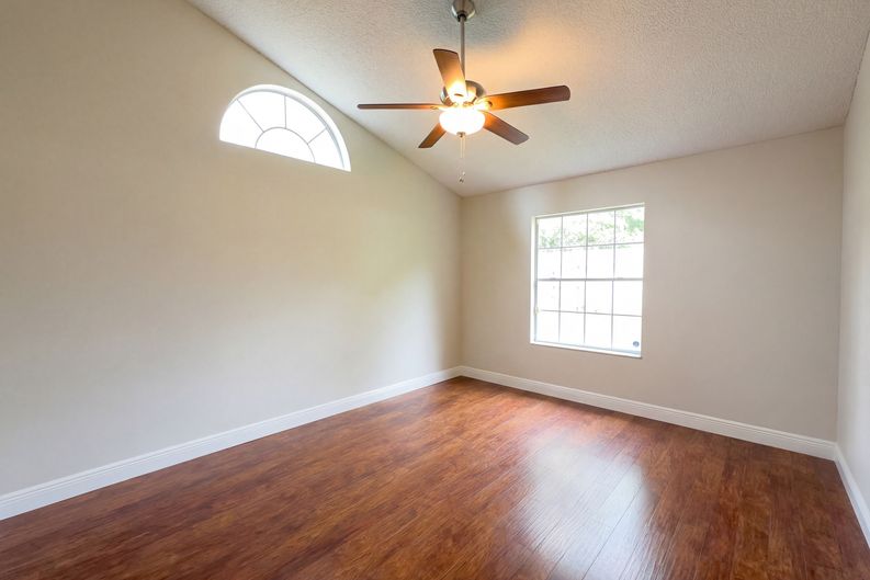 Photo 4 of 18 of 1696 Chatham Cir, Apopka, FL