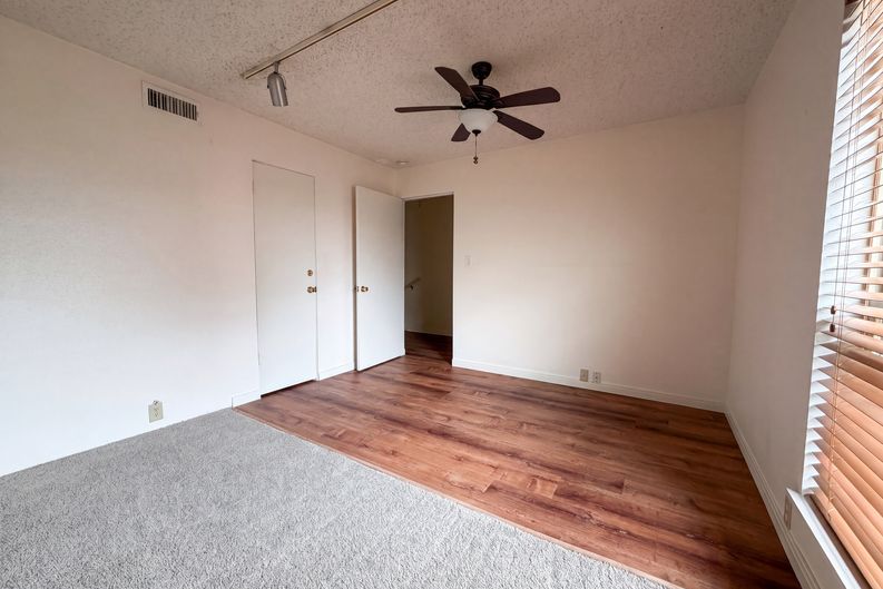 Photo 8 of 19 of 2503 McCue Rd, Houston, TX
