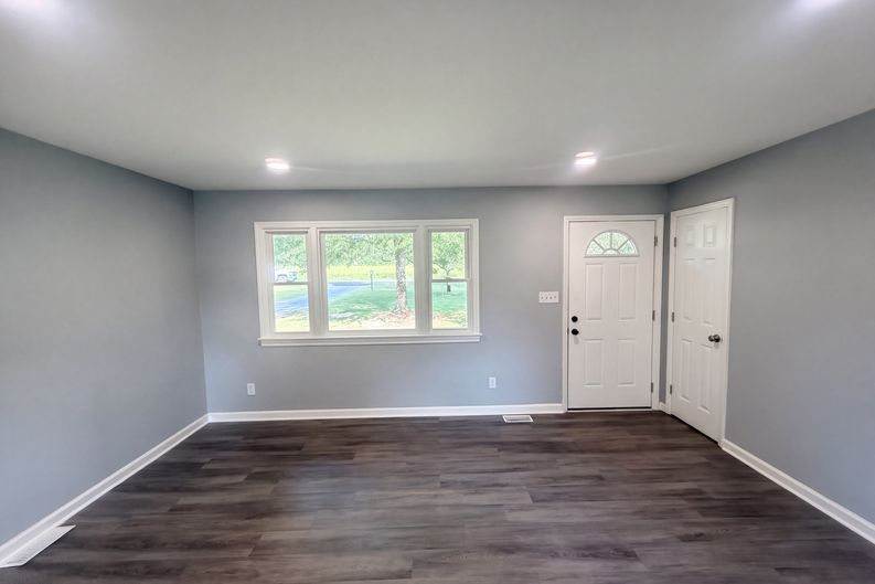Photo 3 of 16 of 7059 McLeansville Rd, Browns Summit, NC