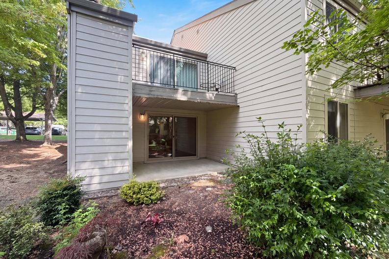 Photo 5 of 20 of 10132 SW Trapper Ter, Beaverton, OR