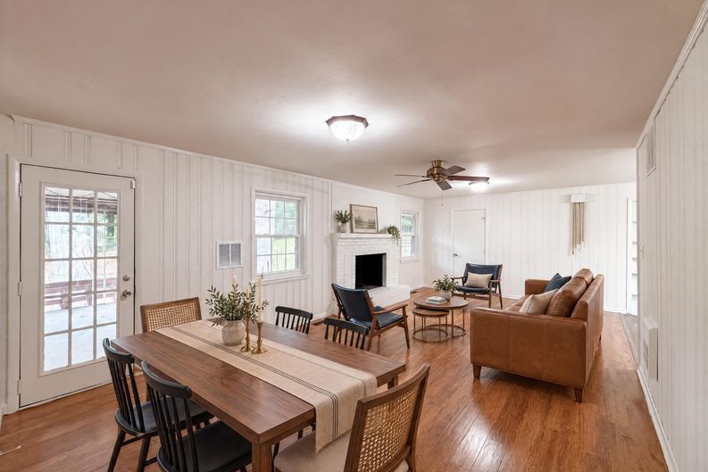 Photo 11 of 24 of 210 Pinewood Ln, Stockbridge, GA
