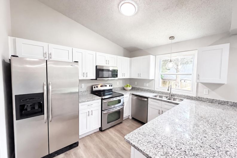 Photo 7 of 18 of 8822 Hunter Green Ln, Charlotte, NC