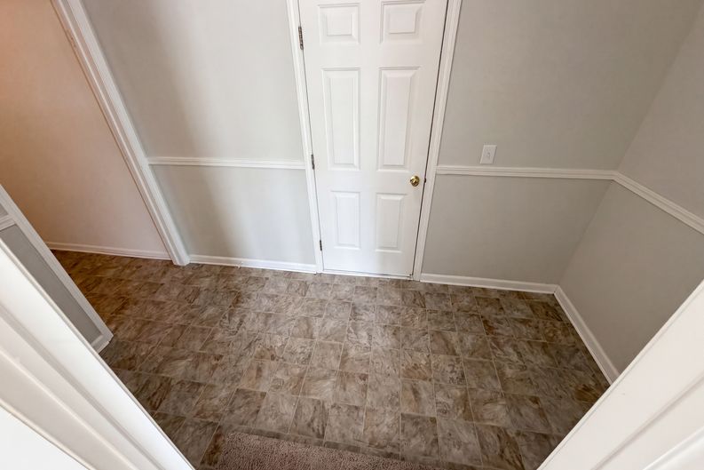 Photo 31 of 44 of 42824 Greystone Dr, Sterling Heights, MI