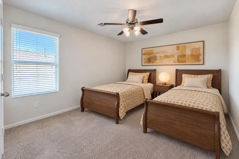 Photo 17 of 26 of 14414 Darrah Dr, Houston, TX