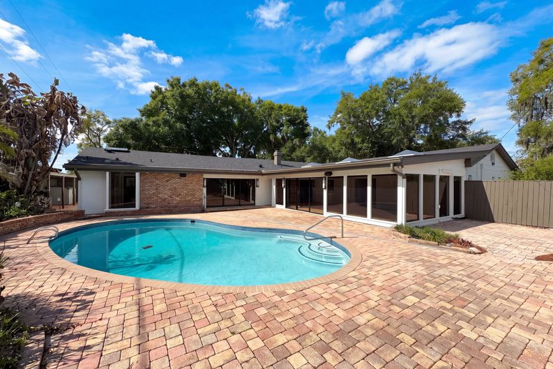 Photo 5 of 38 of 51 Oakleigh Ln, Maitland, FL
