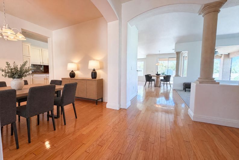 Photo 6 of 23 of 10228 Donde Ave, Las Vegas, NV