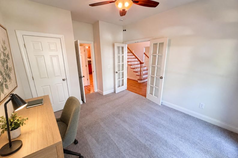 Photo 17 of 33 of 10124 Windtree Ln, Charlotte, NC